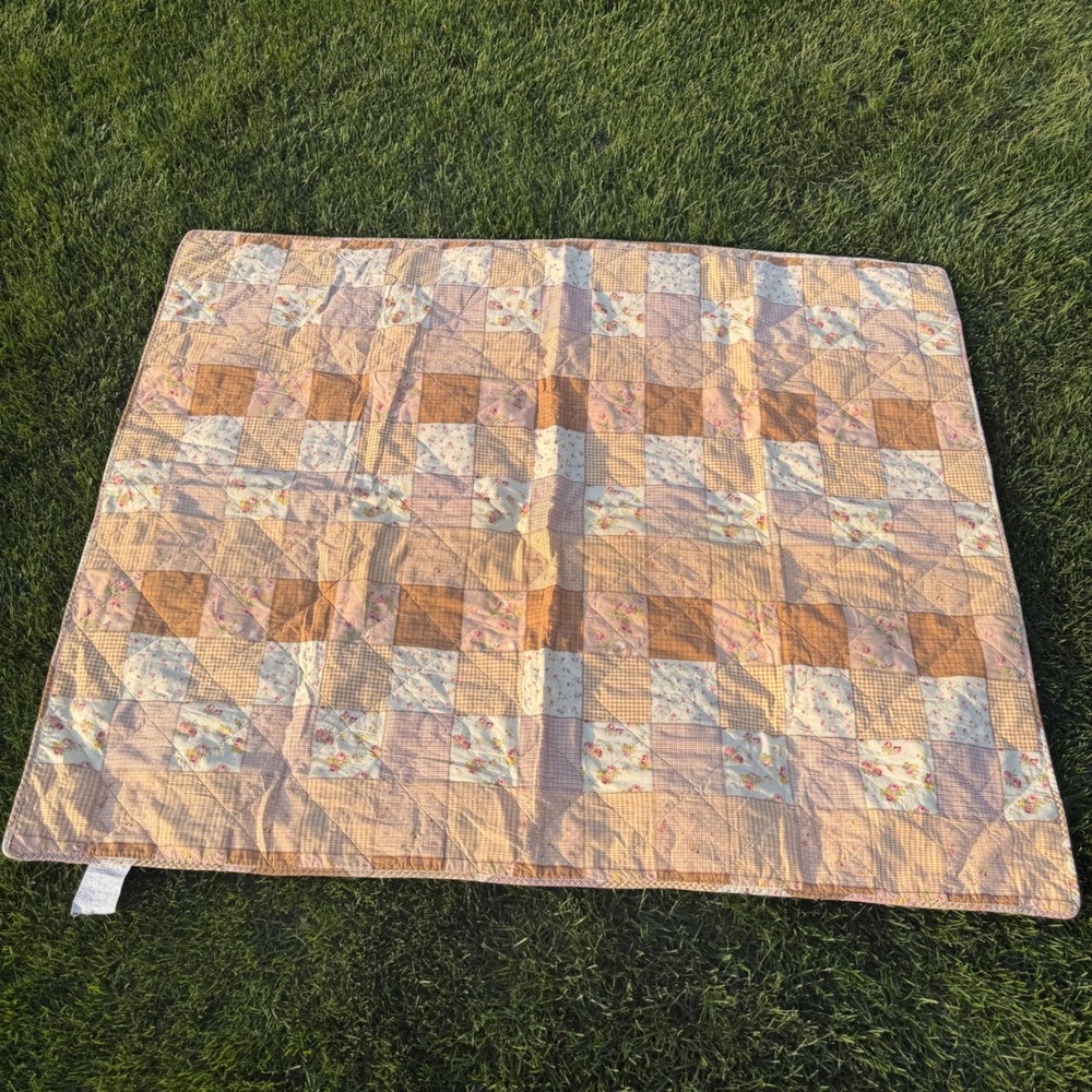 B+ VTG Brylane Home Patchwork Quilt Floral Gingham Peach Tan Cottagecore 46x58